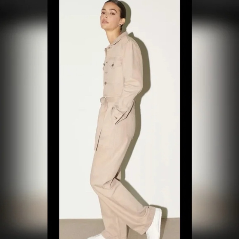 Abercrombie and Fitch Long-Sleeve Denim Jumpsuit - Small
NWT - Picture 3 of 7